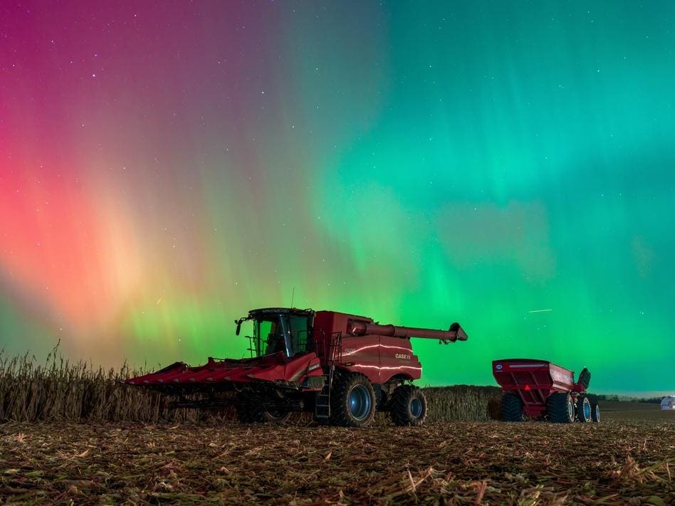 Solar Storm Ignite Wisconsin Farmland In Rare Aurora Spectacle